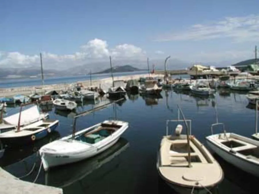 Vila Slatine - Beach Apartments