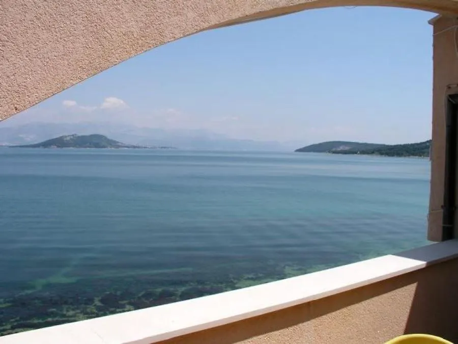 Vila Slatine - Beach Apartments 0*,  Croatia